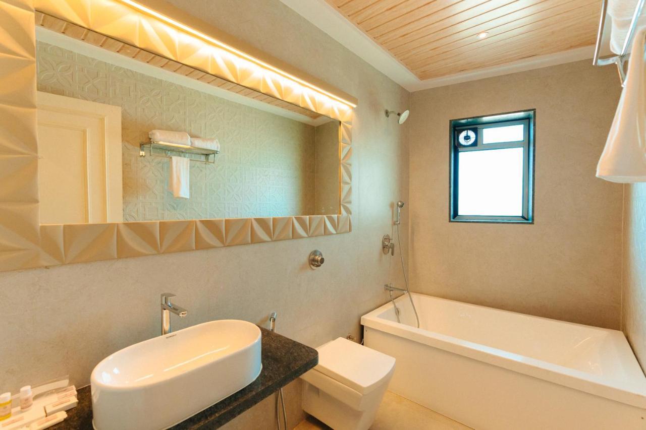 Arnna Hotel - Goregaon Mumbai Dış mekan fotoğraf