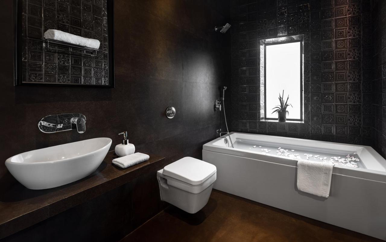 Arnna Hotel - Goregaon Mumbai Dış mekan fotoğraf